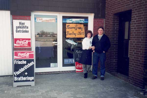 Renate-und-Dieter-Janssen-Neueroeffnung-1993
